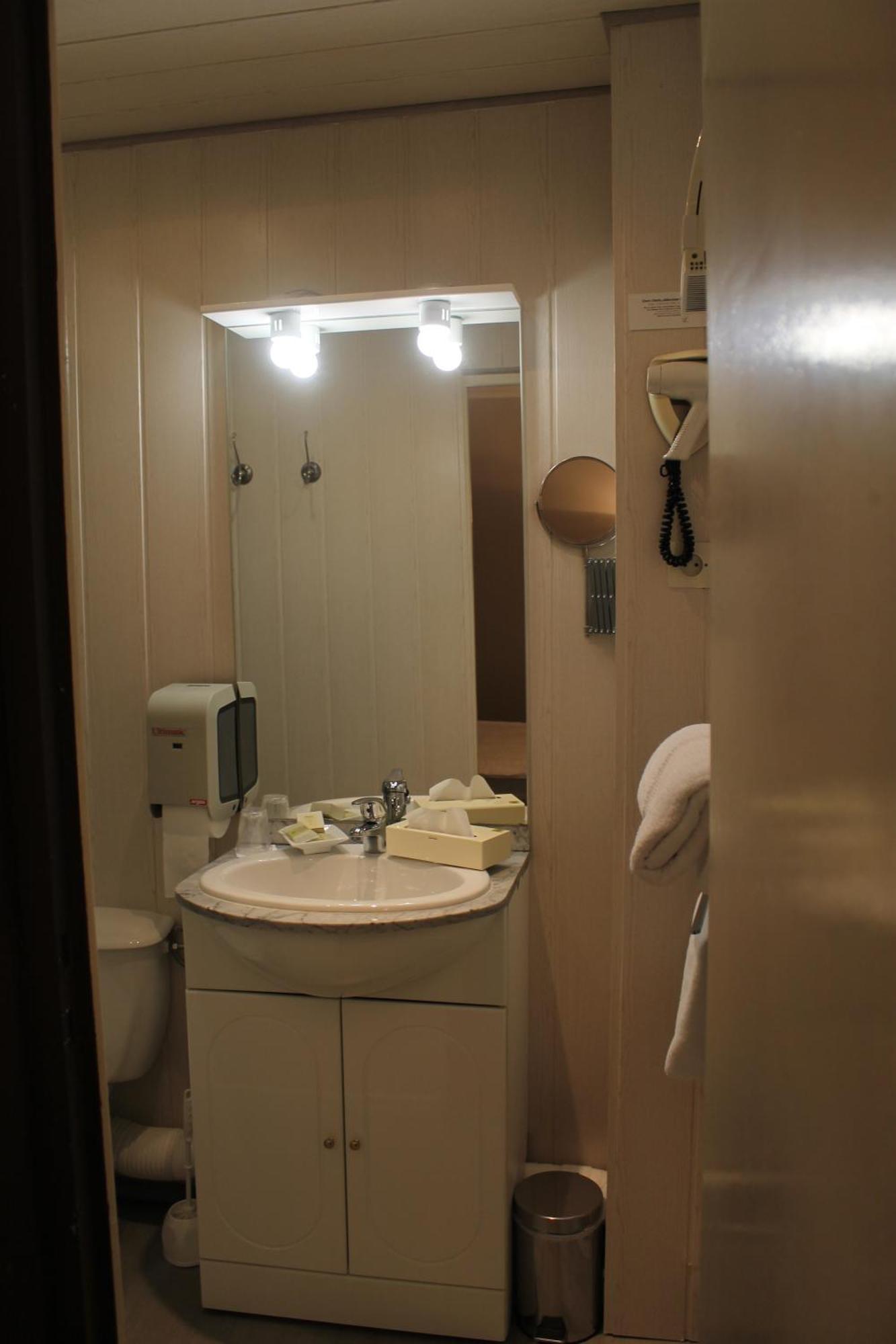 Hotel Les Alpes Allevard Bilik gambar